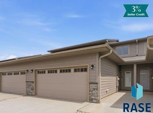 6154 S Bison Pl, Sioux Falls, SD 57108