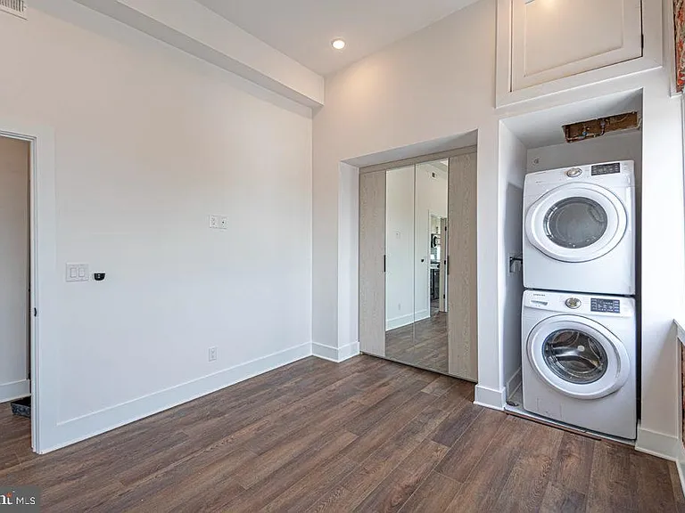 1211 Bainbridge St #4A — Photo 12