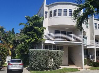8571 E Bay Dr, Treasure Island, FL 33706