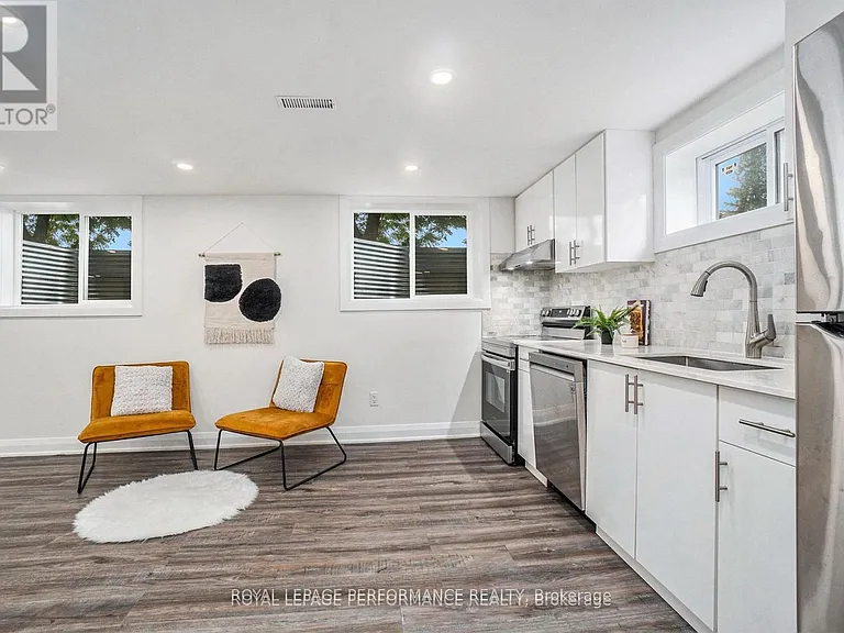 26 Majestic Dr — Photo 4