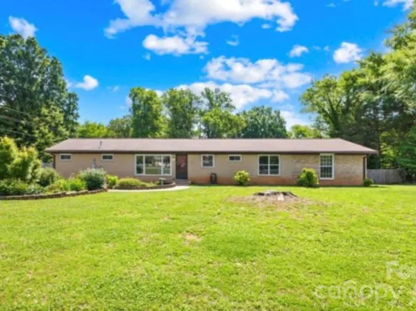 181 Sigmon Rd, Statesville, NC 28677