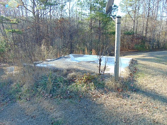 2nd image of 3843 Highway 43