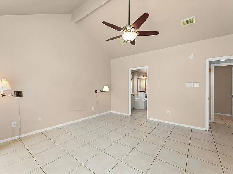 1723 Monvale Ln — Photo 14