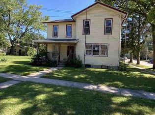 22 Jackson St, Evansville, WI 53536