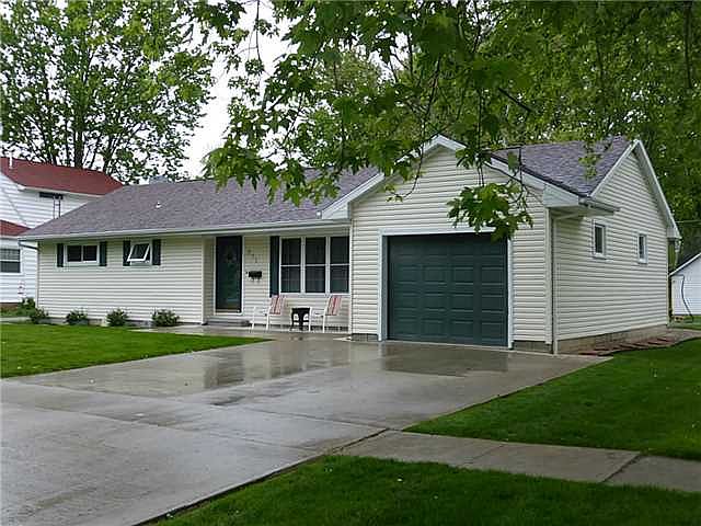 1st image of 211 Avenue B