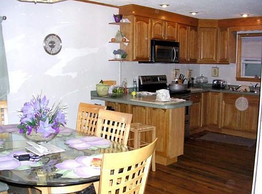 1st Floor kitchen and Dining Area