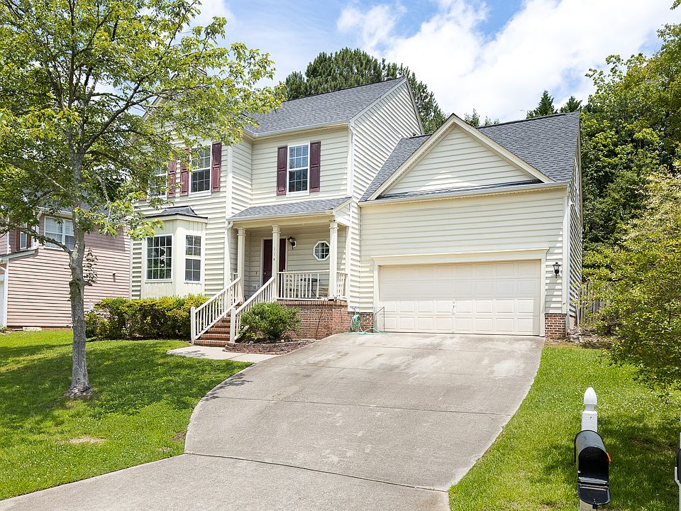 1st image of 114 Fallenwood Ave
