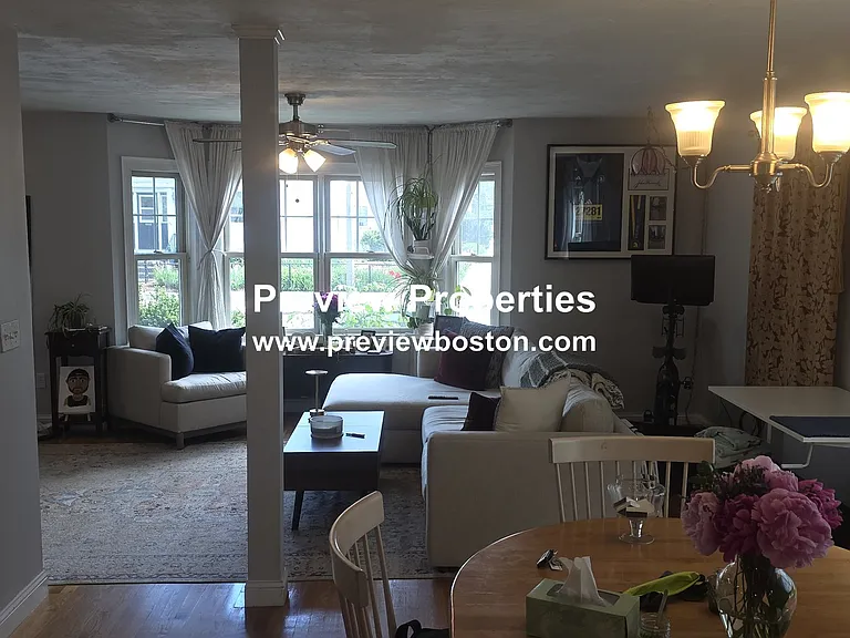 321 N Harvard St #P — Photo 12