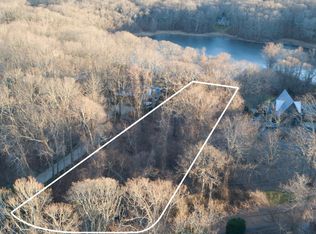 26 Lily Pond Dr, Sag Harbor, NY 11963