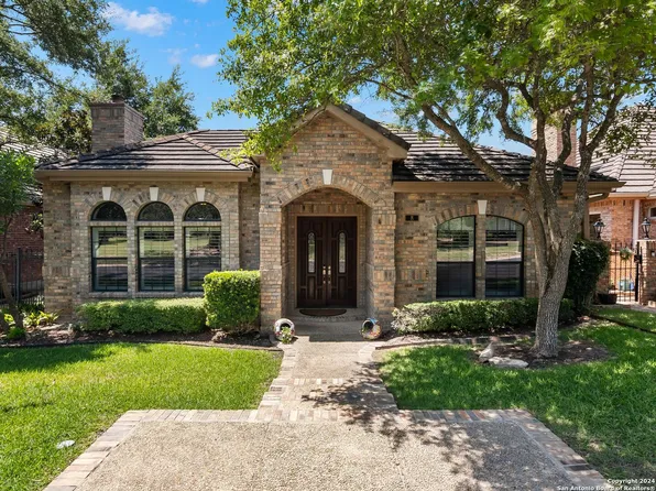 8 CENTURY GLN, San Antonio, TX 78257