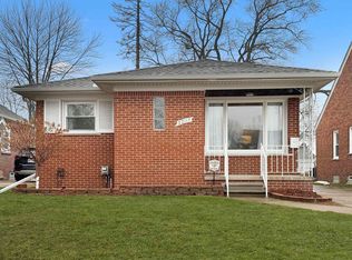 22117 Englehardt St, Saint Clair Shores, MI 48080