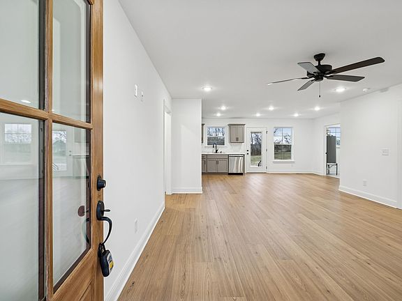 5th image of 1085 Landing Ln Lot 6