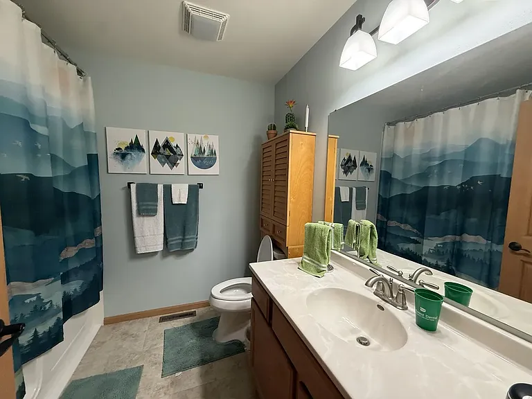 582 Alyssa St — Photo 17