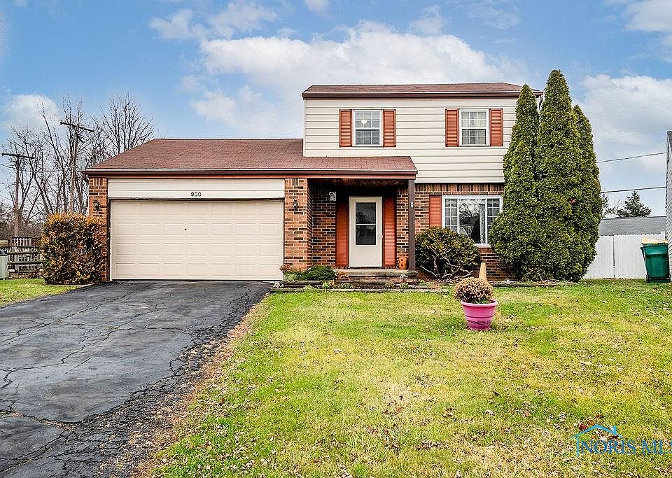 1st image of 900 Carol Cir