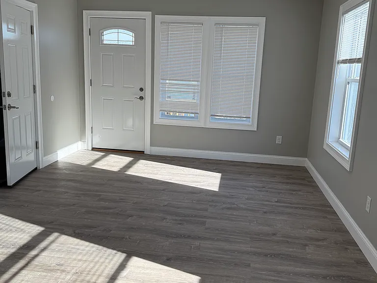 14 Herschel St #1 — Photo 2