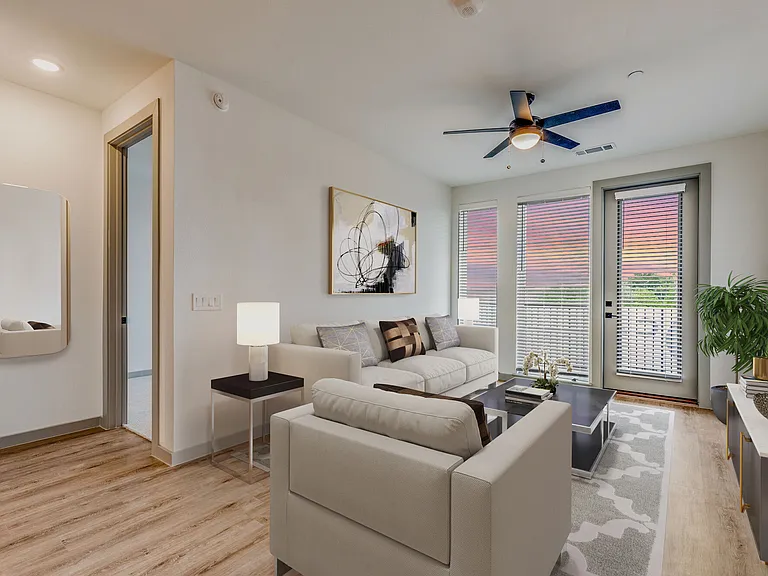 Capitol Flats — Photo 12