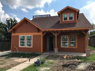 720 E Davis Ave, Fort Worth, TX 76104