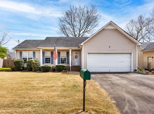 1753 University Dr, Columbia, TN 38401