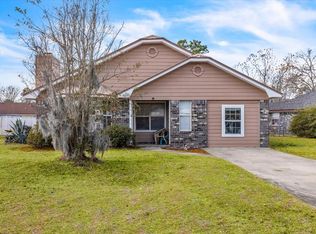 1092 Desert Shield St, Hinesville, GA 31313