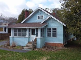16 Dodge Ave, Graniteville, VT 05654