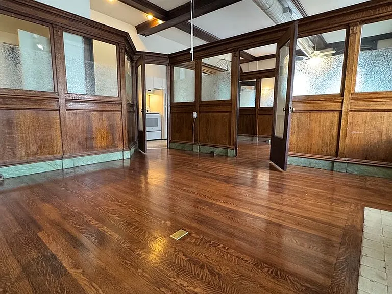Cigar Factory Apartments — Photo 28