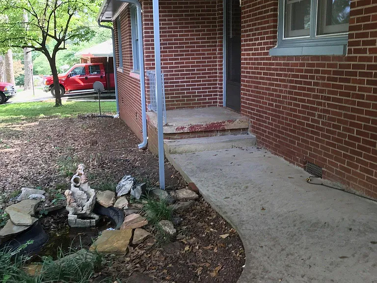 3562 Wilton Ave — Photo 2