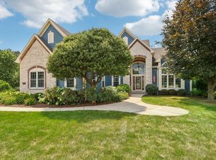 N64W12939 Daylily Ct, Menomonee Falls, WI 53051