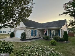 128 Spanish Oak Rd, Stephens City, VA 22655