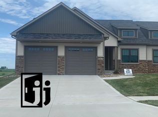 5811 Quarry Dr, Ames, IA 50010
