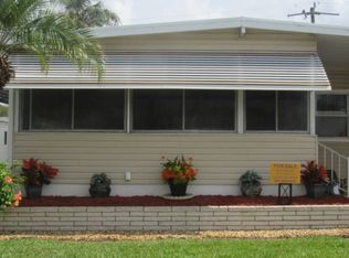 52 6th St W, Nokomis, FL 34275