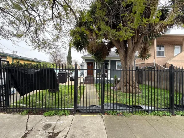 9021 B St, Oakland, CA 94603