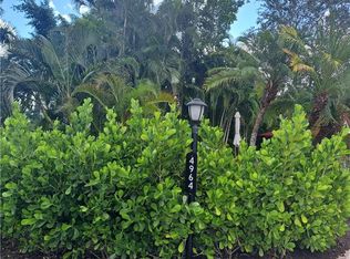 4964 Coach Ln, Naples, FL 34114