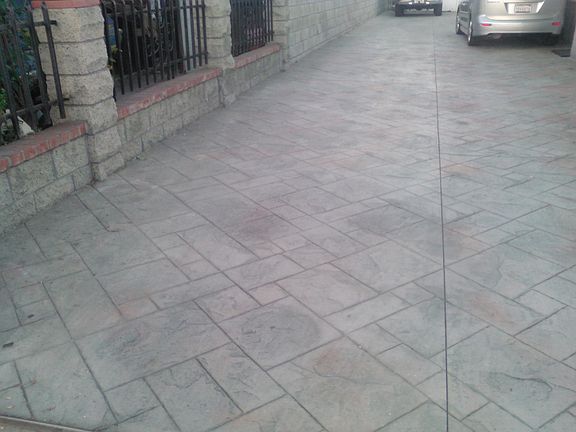 2nd image of 805 N Market St