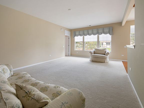 4th image of 2836 Cascade Falls Cir
