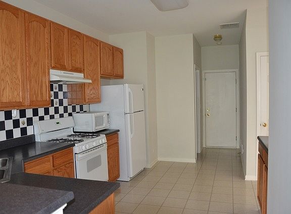 2nd image of 426 N Patriot Dr