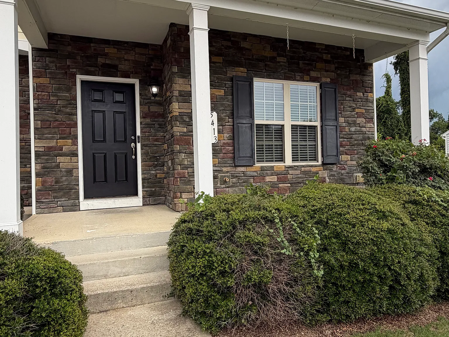 3 bed, 1535 sqft, $1,900 — Photo 2