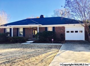 605 Denise Dr SW, Decatur, AL 35603