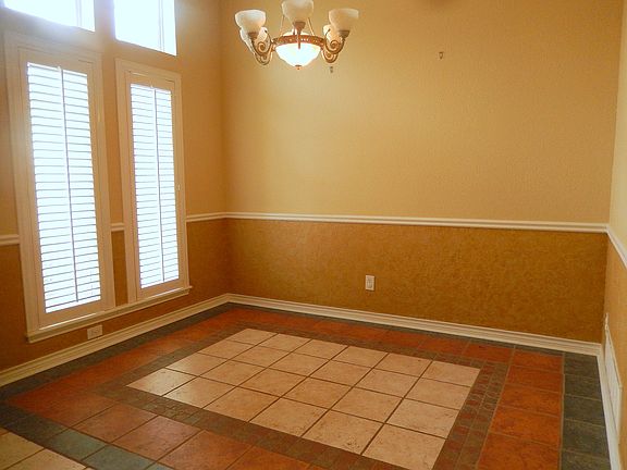 3rd image of 4304 Canyon Trails Dr