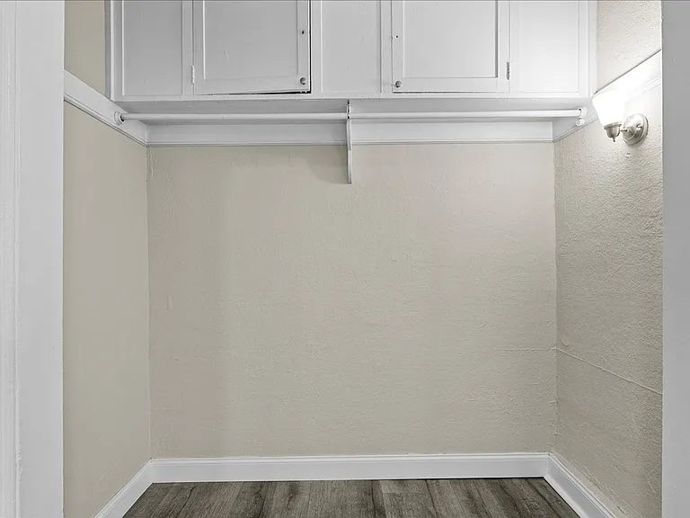 118 N Westmoreland Ave #202 — Photo 3