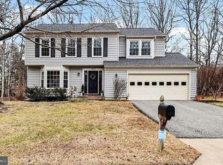 12935 Morning Dew Dr, Woodbridge, VA 22192