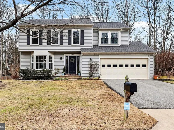 12935 Morning Dew Dr, Woodbridge, VA 22192