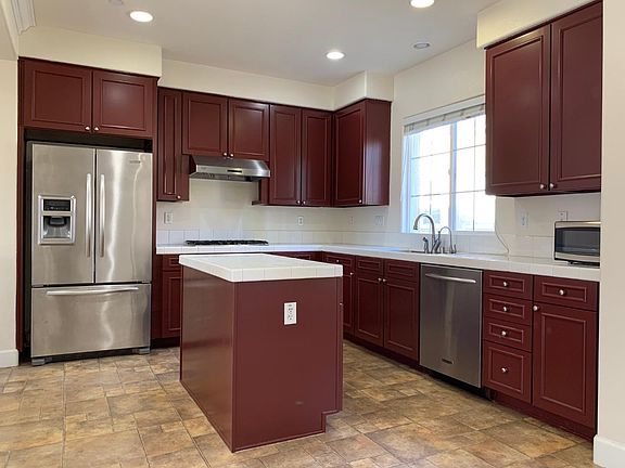 3rd image of 3445 Vittoria Pl Unit 4