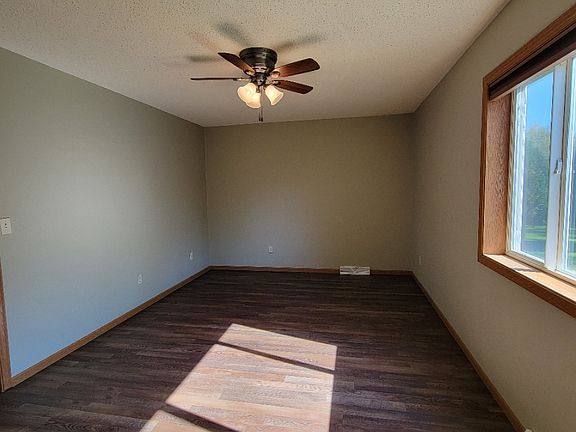 4th image of 151891 Wisteria Ln #1