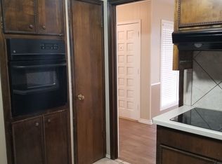 3801 Storey Ave APT B, Midland, TX 79703
