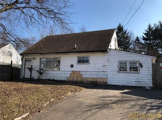 22 Elm Ter, Parlin, NJ 08859