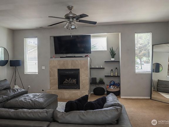 3rd image of 4316 Freemont Street NE