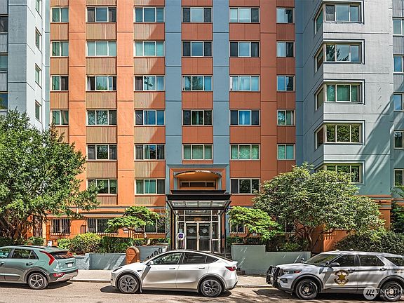 2nd image of 1400 Hubbell Place #1309