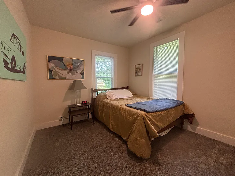 1321 N Brookfield St — Photo 17
