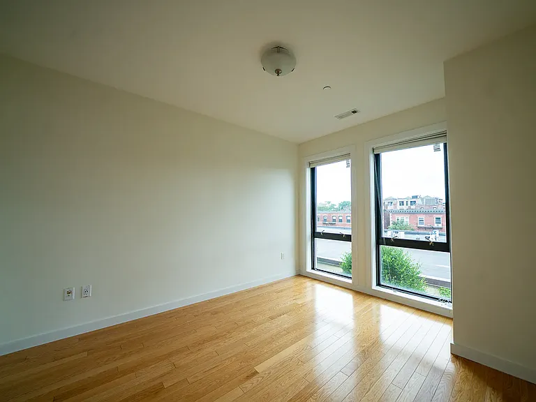 13 Aberdeen St #402J — Photo 9