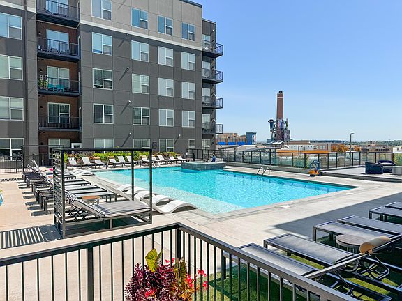 5th image of 1879 Village West Pkwy #331